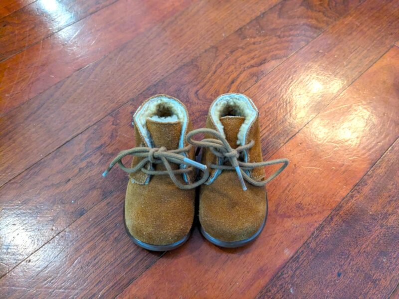 Uggs Lined Baby brown Mocassin boots, like new