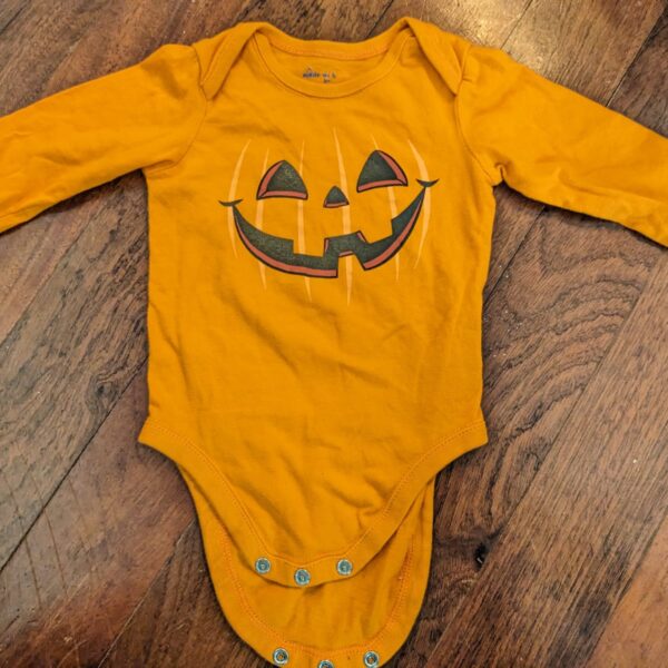 Long sleeves onesie