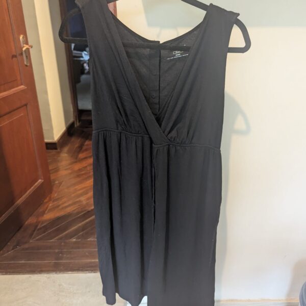 Motherhood Maternity Labour and Feeding Gown