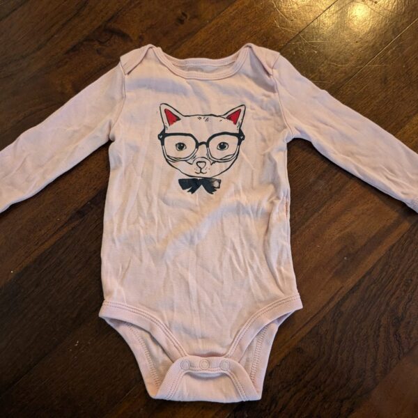 Long-sleeve onesie