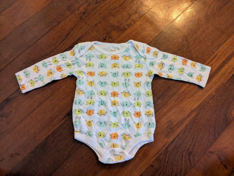 Long-sleeve onesie